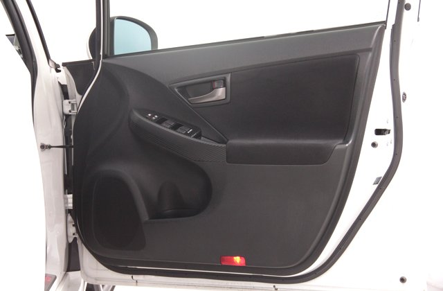 トヨタプリウスSツーリングセレクション G’s