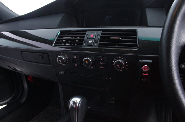 BMW5シリーズ525i Mスポーツ