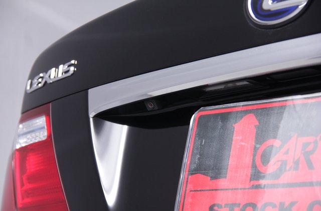 レクサスLSハイブリッドLS600hL 後席セパレートシートパッケージ