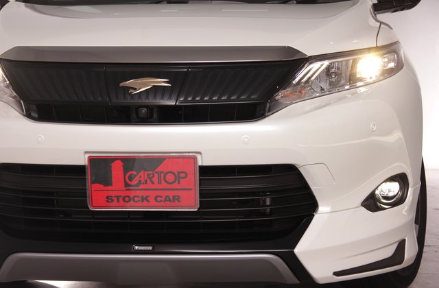 トヨタハリアープレミアムアドバンストパッケージ スタイルモーヴ