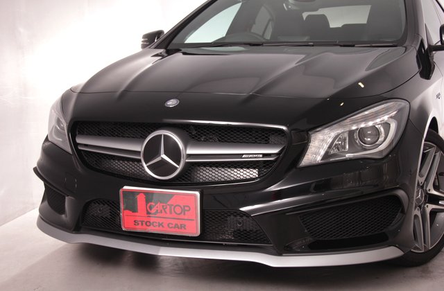 メルセデスベンツCLAクラスCLA45 AMG 4マチック