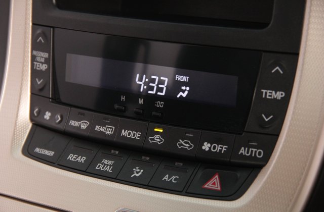トヨタアルファード240S タイプゴールド