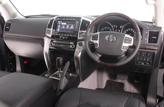 トヨタランドクルーザーAX Gセレクション