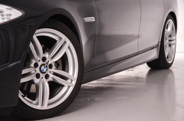 BMW5シリーズ528iツーリング Mスポーツパッケージ