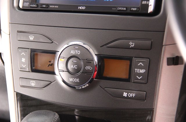 トヨタカローラフィールダー1.8S