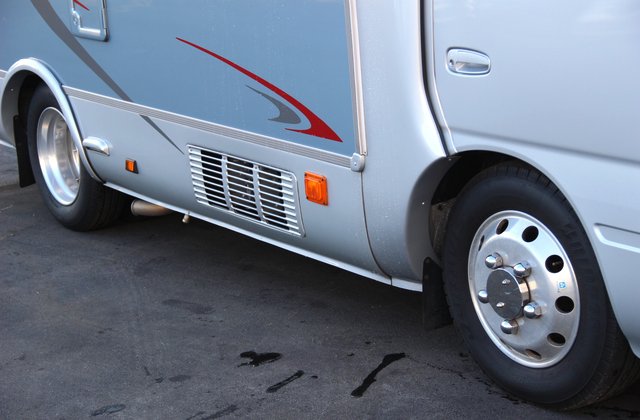 トヨタコースタービッグバンLX ナッツ製キャンピング