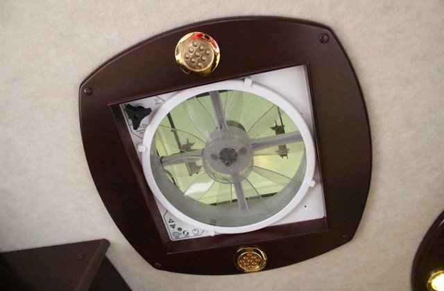 トヨタコースタービッグバンLX ナッツ製キャンピング