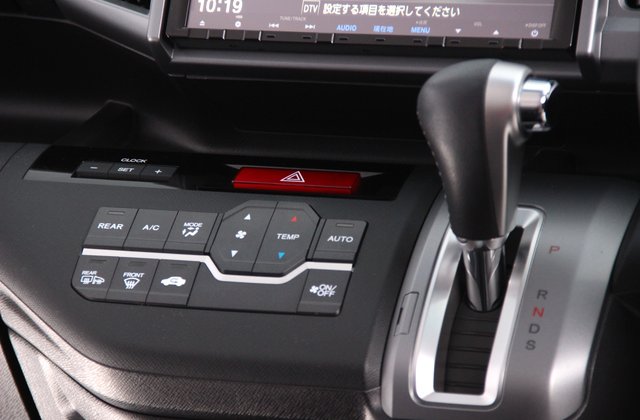 ホンダステップワゴンスパーダZ クールスピリット