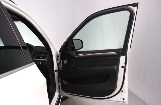 BMWX5X Drive 4.8i Mスポーツ