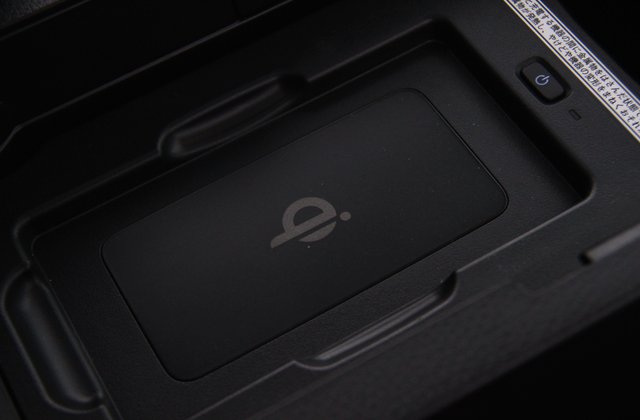 トヨタハリアープレミアムアドバンストパッケージ
