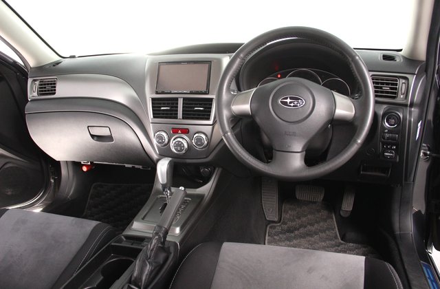 スバルインプレッサ1.5i-s