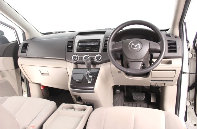 マツダMPV23F
