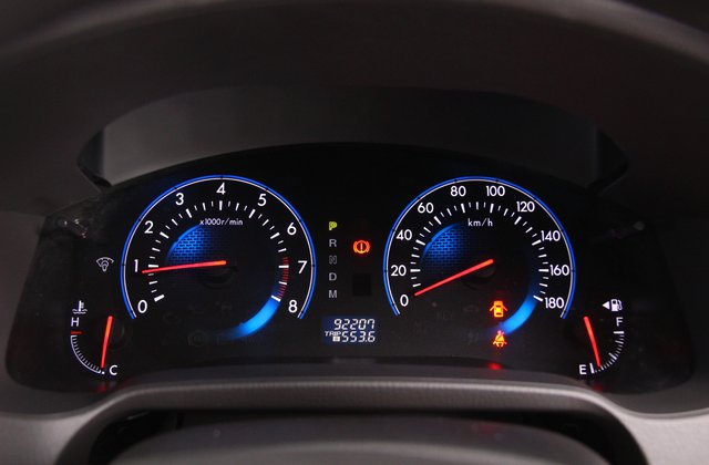 マツダMPV23F
