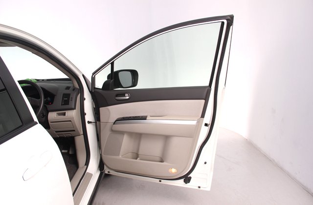 マツダMPV23F
