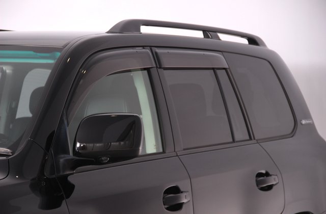 トヨタランドクルーザーAX G 60thブラックレザーセレクション