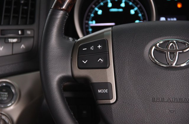 トヨタランドクルーザーAX G 60thブラックレザーセレクション