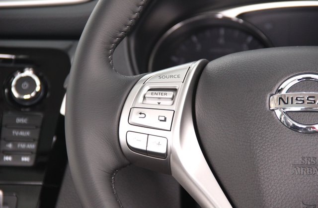 ニッサンエクストレイル20Xt エマージェンシーブレーキパッケージ