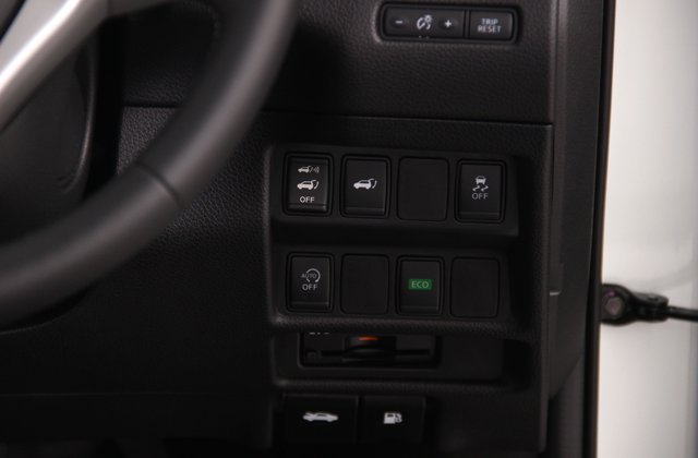 ニッサンエクストレイル20Xt エマージェンシーブレーキパッケージ