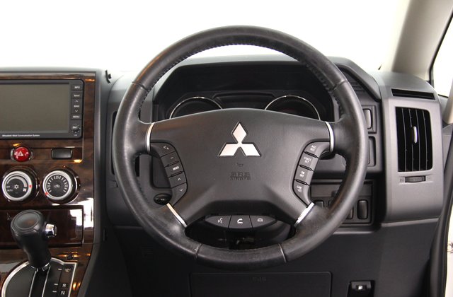 ミツビシデリカD:5エクシード2