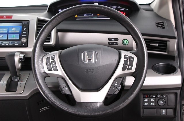 ホンダフリードハイブリッドジャストセレクション