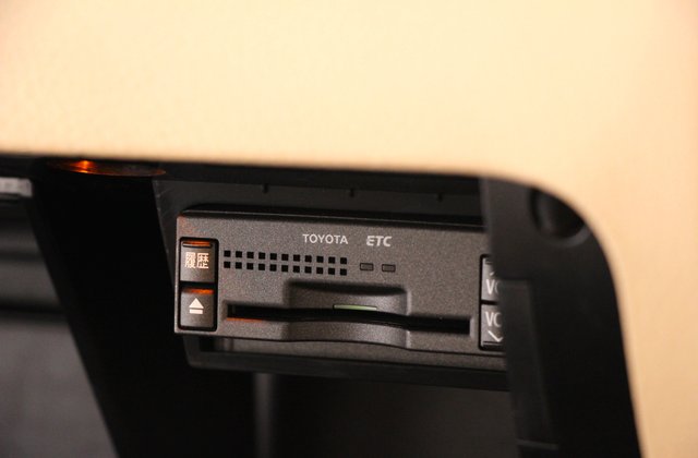 トヨタクラウン3.0ロイヤルサルーンプレミアムエディション