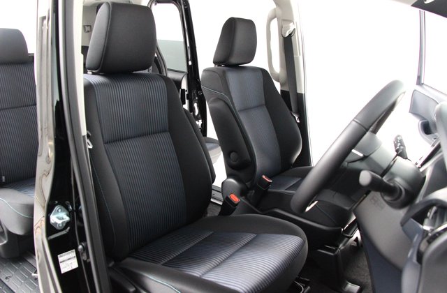 トヨタヴォクシーZS 煌 II