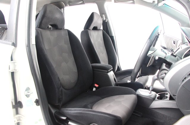 ホンダフィット1.5W