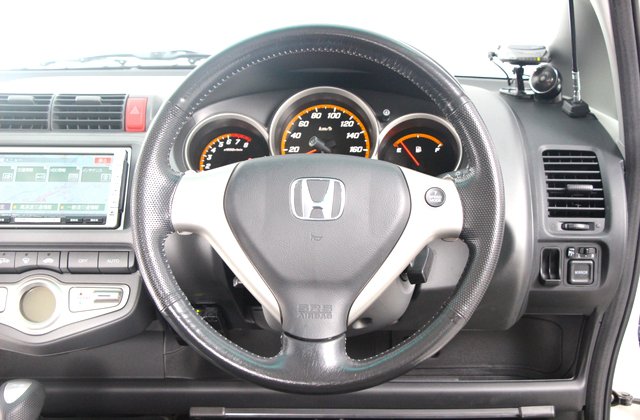 ホンダフィット1.5W