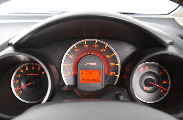 ホンダフィットRS