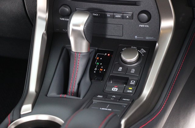 レクサスNX200t Fスポーツ
