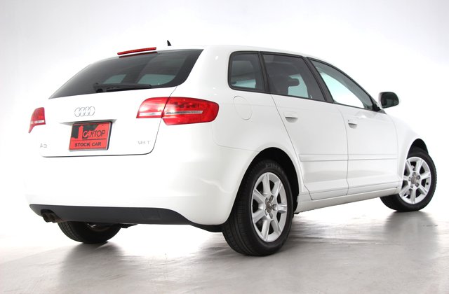 アウディA3スポーツバック1.8TFSI