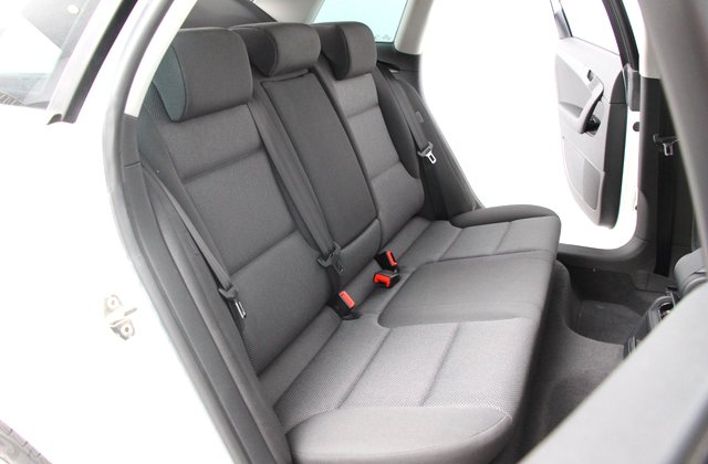 アウディA3スポーツバック1.8TFSI