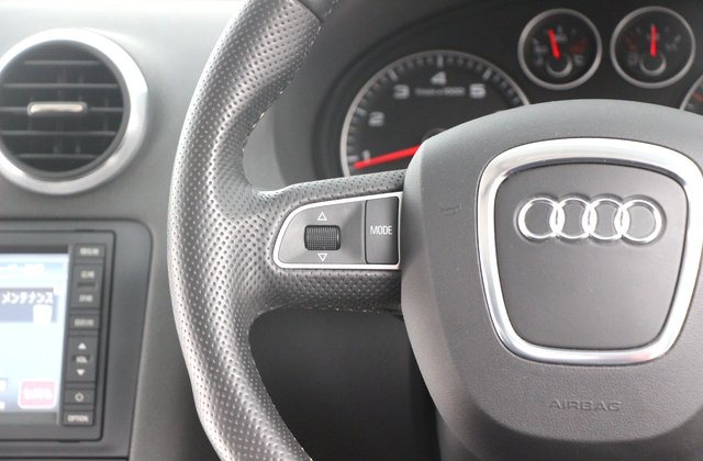 アウディA3スポーツバック1.8TFSI