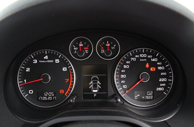 アウディA3スポーツバック1.8TFSI