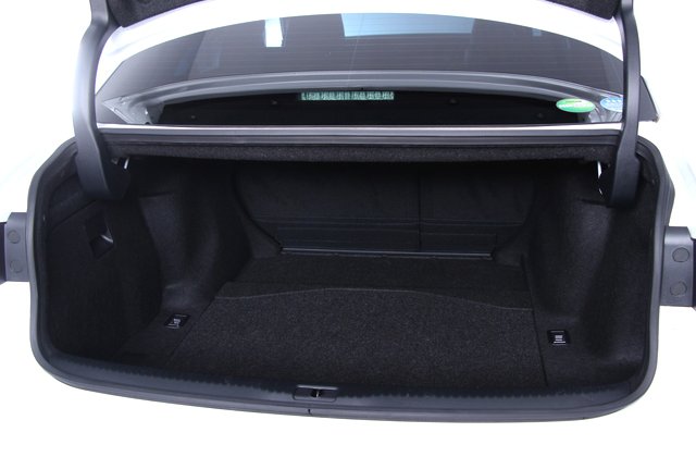 レクサスISハイブリッドIS300h Fスポーツ