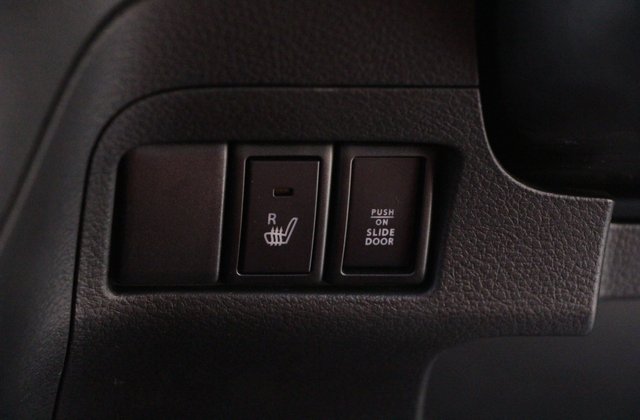 スズキスペーシアカスタムZターボ 全方位モニター付メモリーナビ装着車