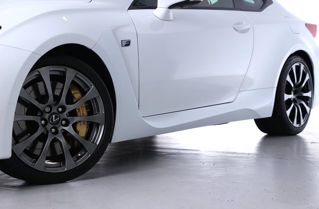 レクサスRCFベースグレード