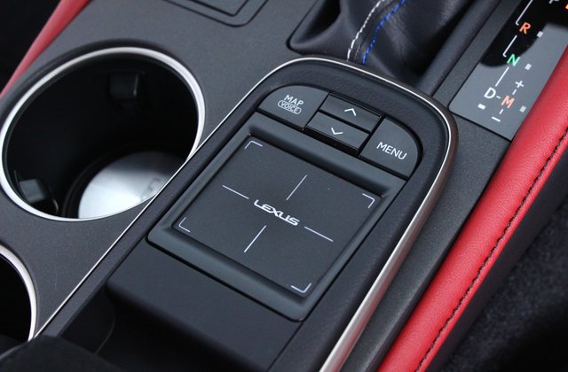 レクサスRCFベースグレード