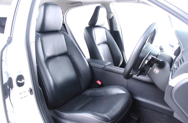 レクサスCTCT200h バージョンL