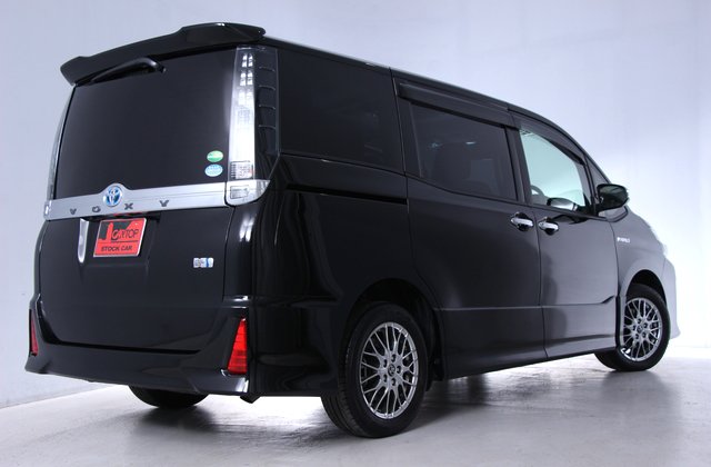 トヨタヴォクシーハイブリッド ZS 煌II