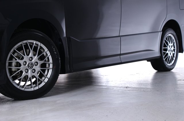 トヨタヴォクシーハイブリッド ZS 煌II