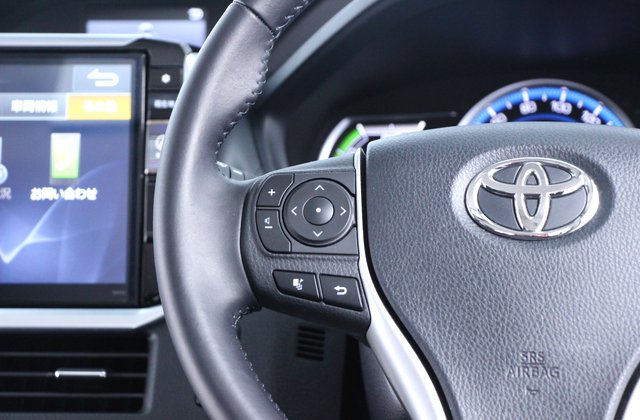 トヨタヴォクシーハイブリッド ZS 煌II