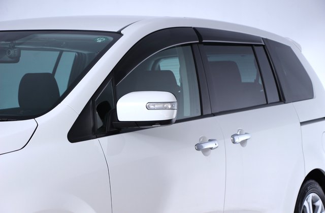 マツダMPV23T