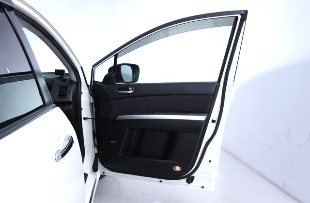 マツダMPV23T
