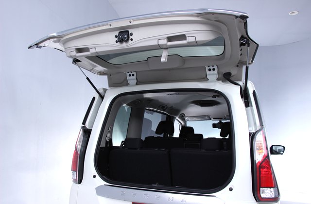 ニッサンセレナハイウェイスター