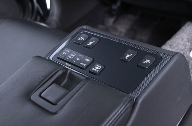 トヨタクラウンハイブリッドハイブリッド Gパッケージ