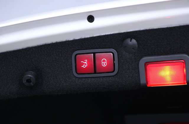メルセデスベンツCクラスC63 Sエディション1右ハンドル