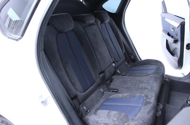 BMW2シリーズ218d アクティブツアラーMスポーツ