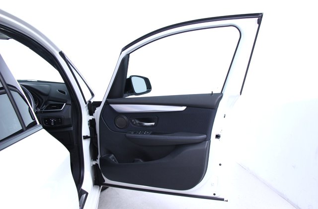 BMW2シリーズ218d アクティブツアラーMスポーツ