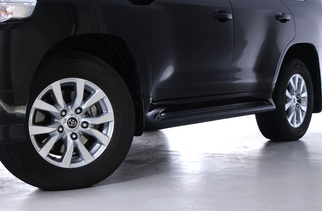トヨタランドクルーザーAX Gセレクション